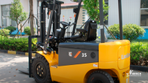clg2035a-s-electric-four-wheel-solid-pneumatic-tire-forklifts-500x500